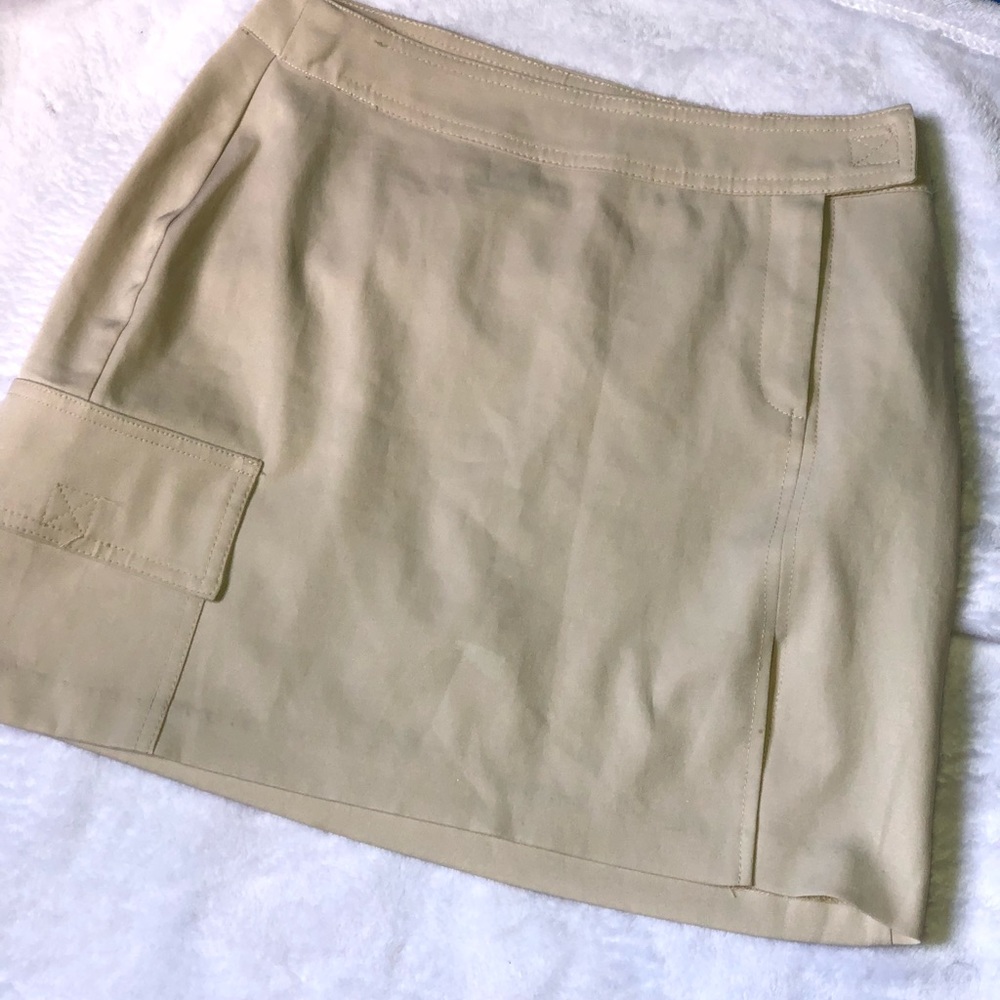 Beige colored vintage skirt